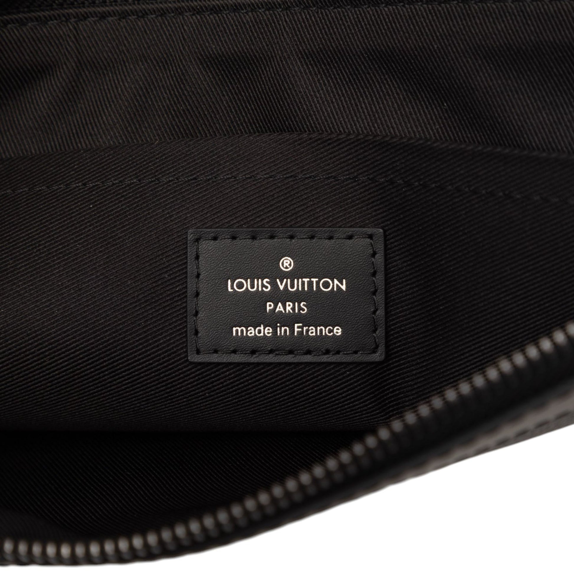Louis Vuitton Monogram Eclipse Discovery Pochette GM
