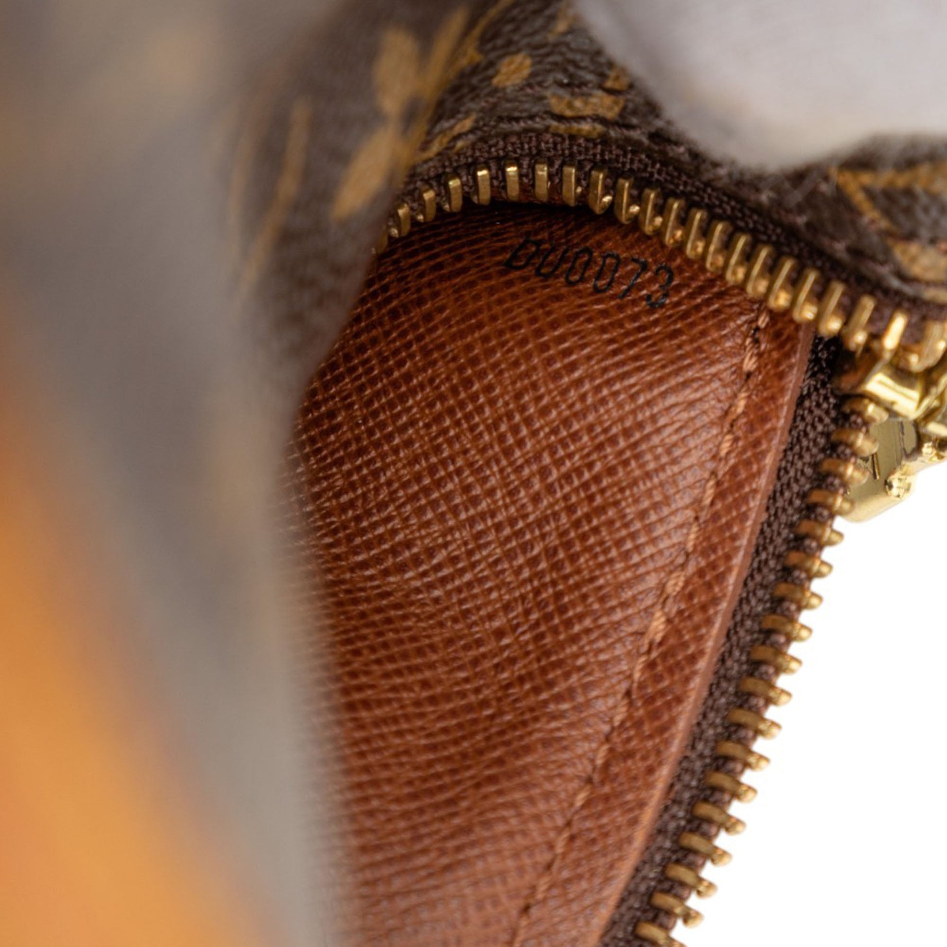 Louis Vuitton Monogram Papillon 28
