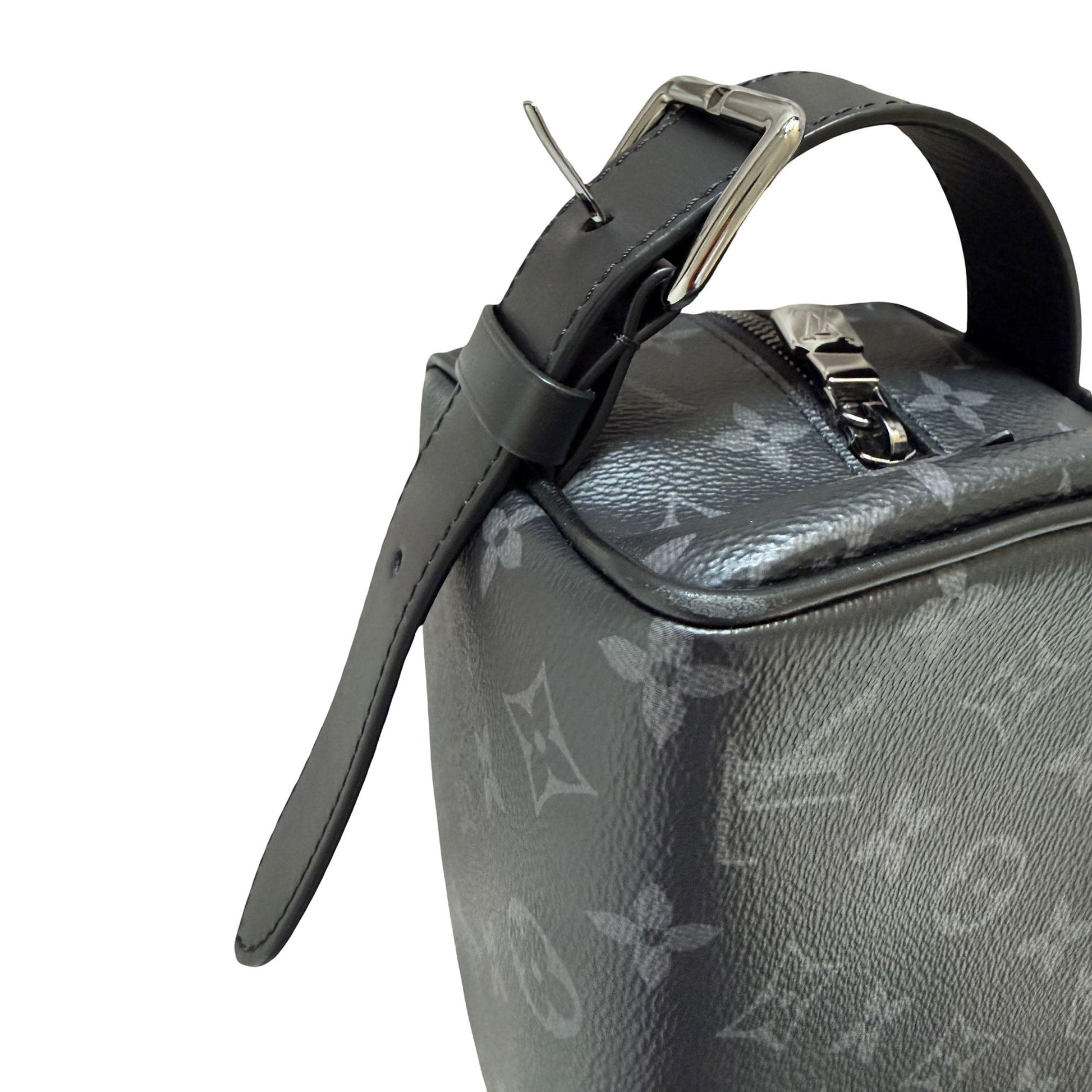 Louis Vuitton Monogram Eclipse Locker Dopp Kit Clutch