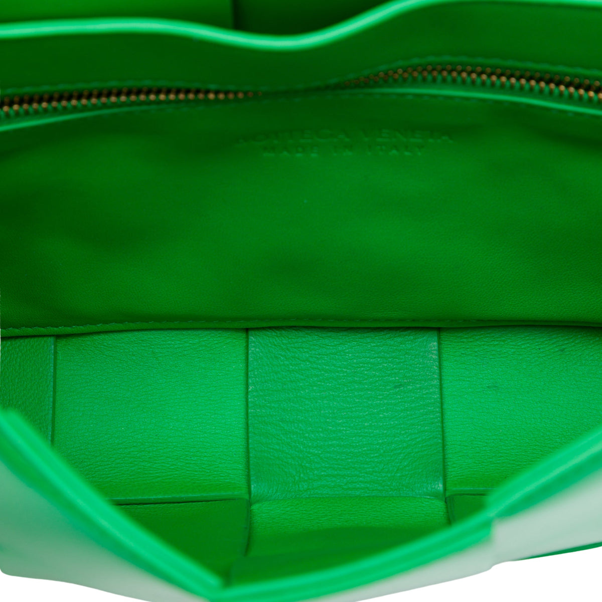 Bottega Veneta Patent Intrecciato Cassette Crossbody — Green