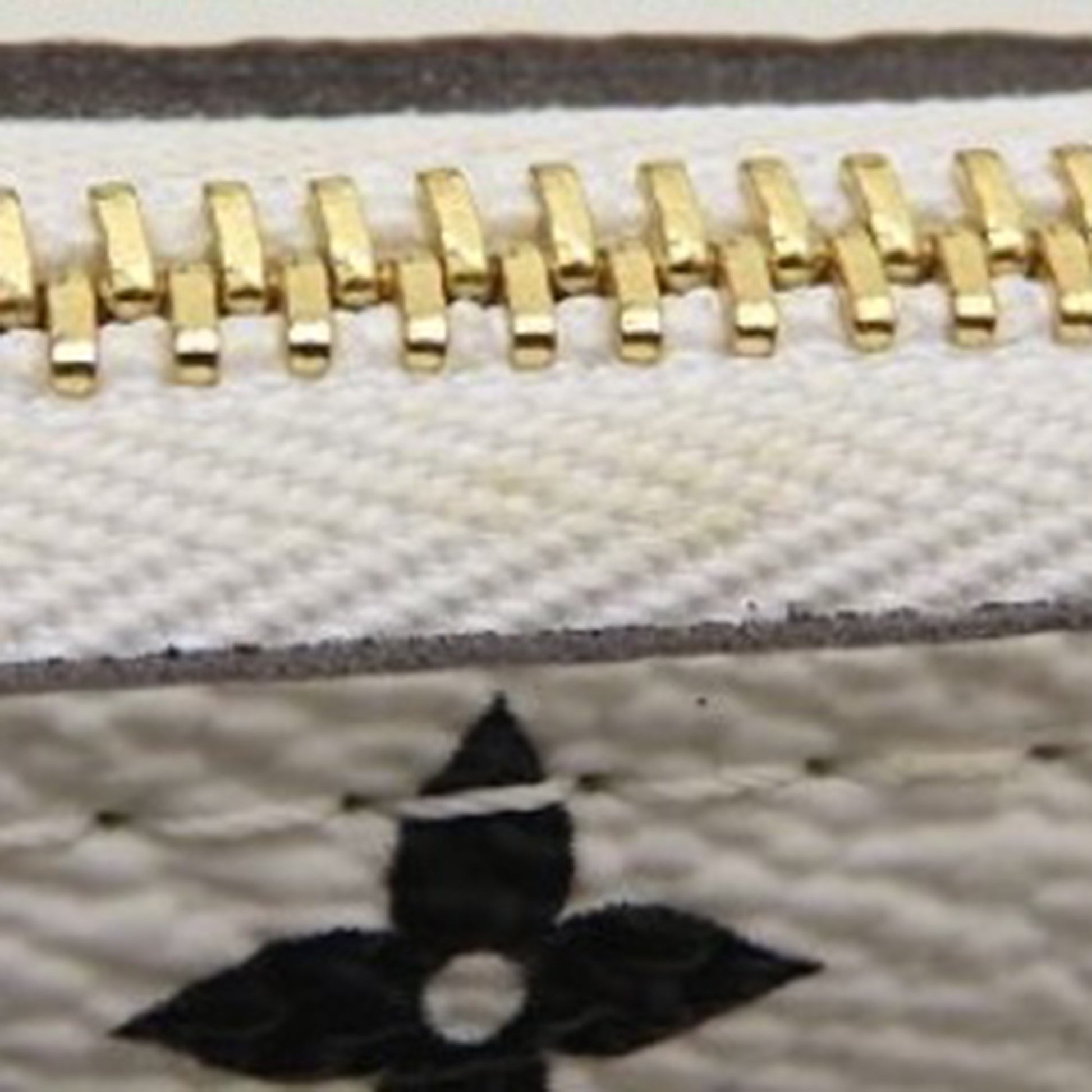 Bicolor Monogram Giant Neverfull MM