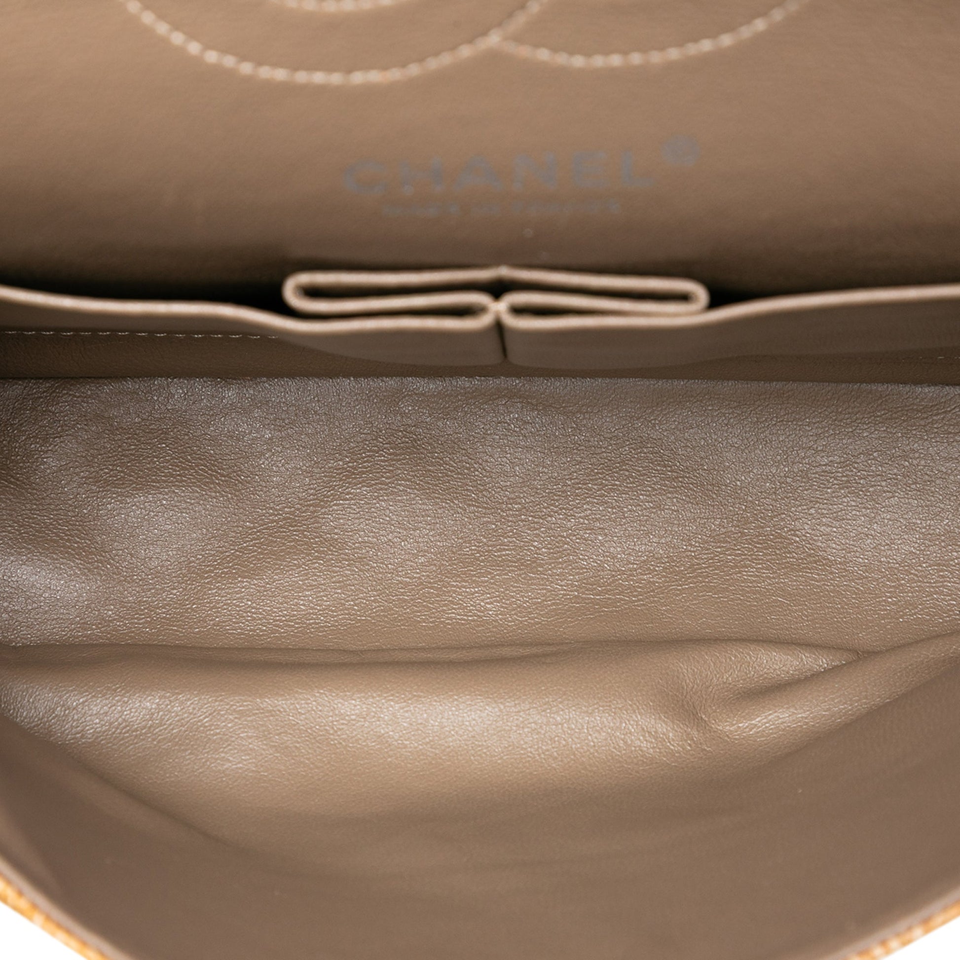 Medium Classic Crinkled Patent Double Flap