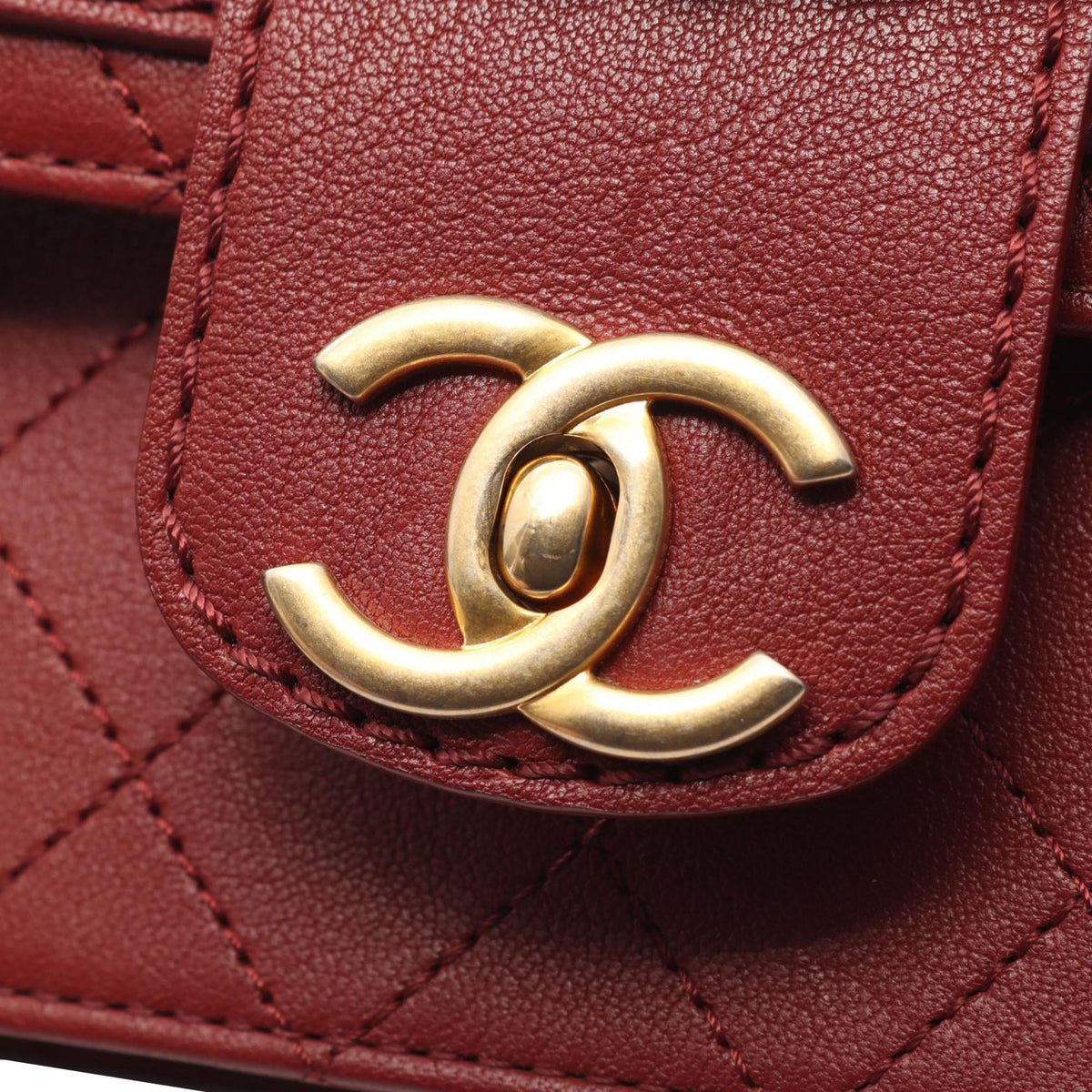 Chanel Medium Quilted Sheepskin Front Chain Flap — Red