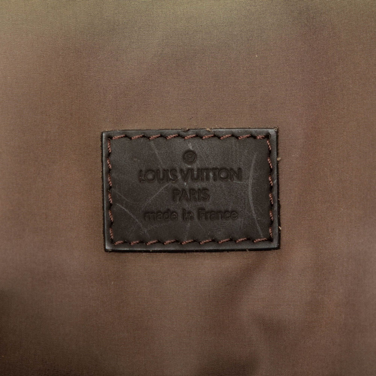 Louis Vuitton Damier Geant Messenger Bag — Black