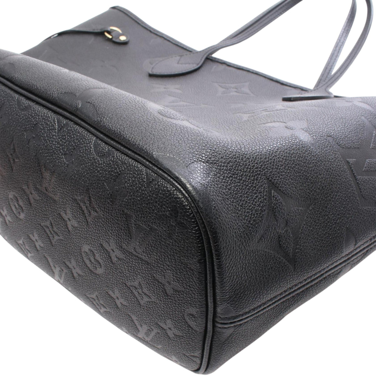 Louis Vuitton Monogram Giant Empreinte Neverfull MM — Black