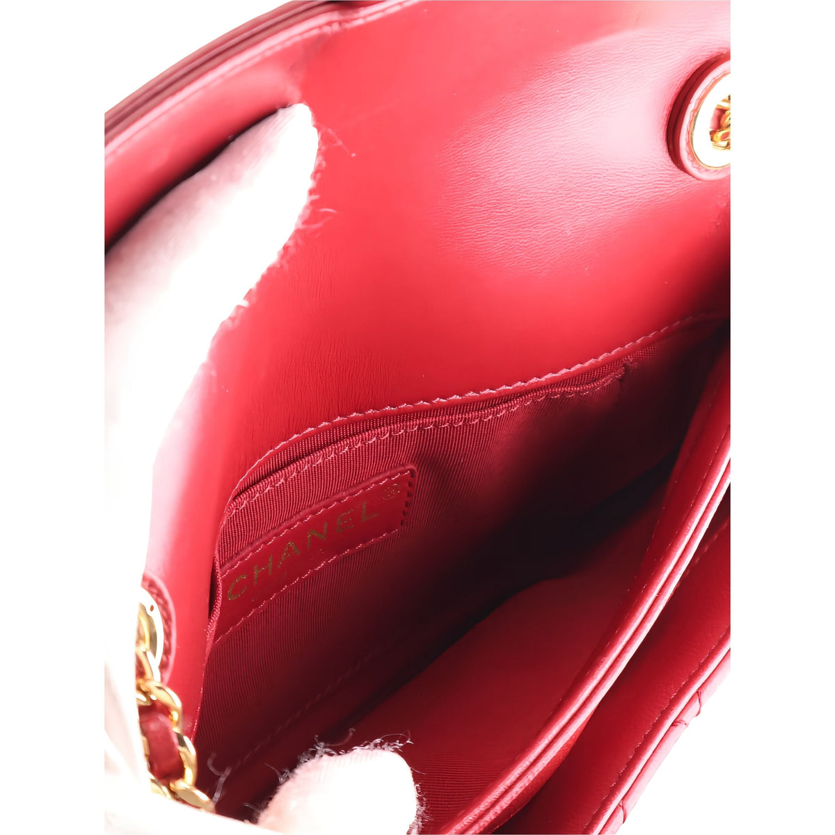 Chanel Small Quilted Lambskin CC Unchained Flap — Red