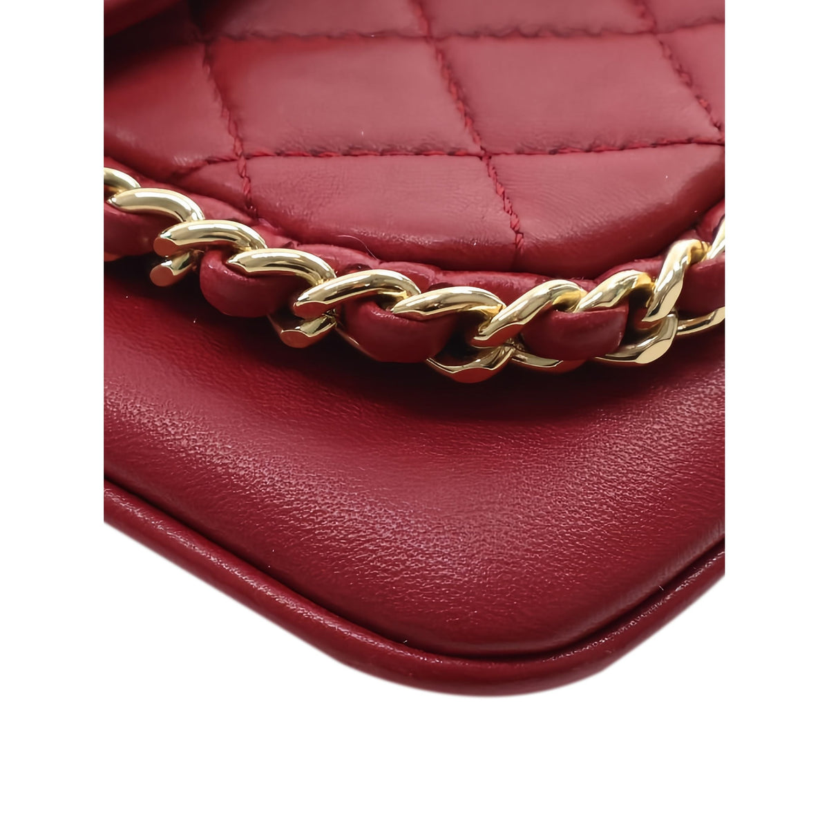 Chanel Small Quilted Lambskin CC Unchained Flap — Red