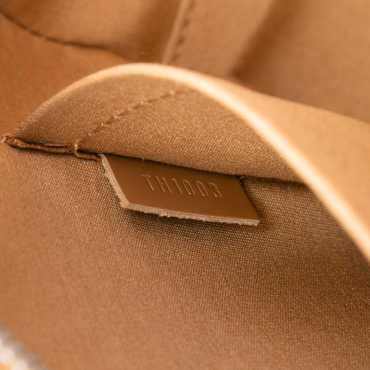Louis Vuitton Monogram Mat Shelton