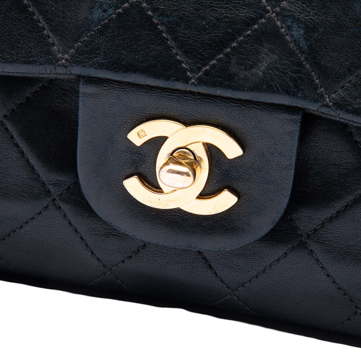Chanel Medium Classic Lambskin Double Flap — Black