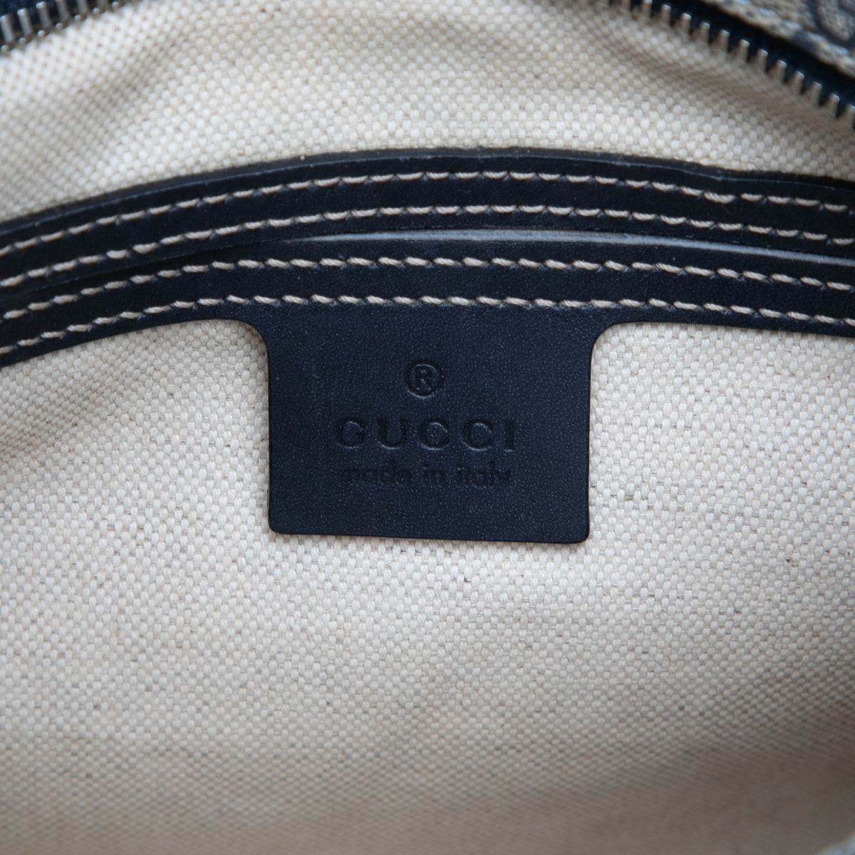 Gucci GG Supreme Crossbody — Beige