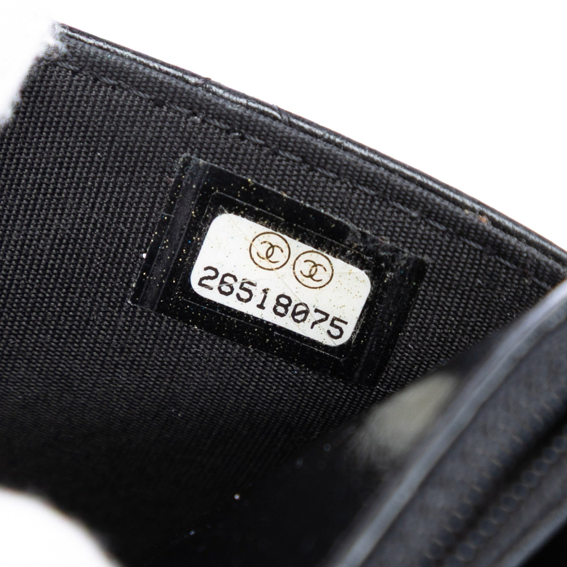 Stitched Goatskin Golden CC Wallet On Chain