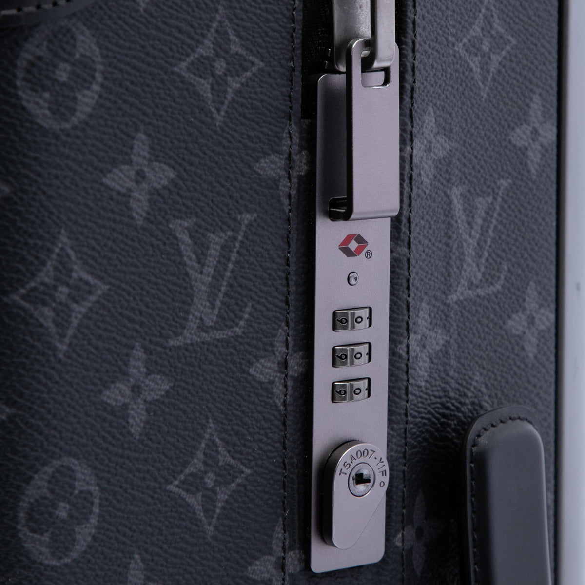 Louis Vuitton Monogram Eclipse Horizon Business 55