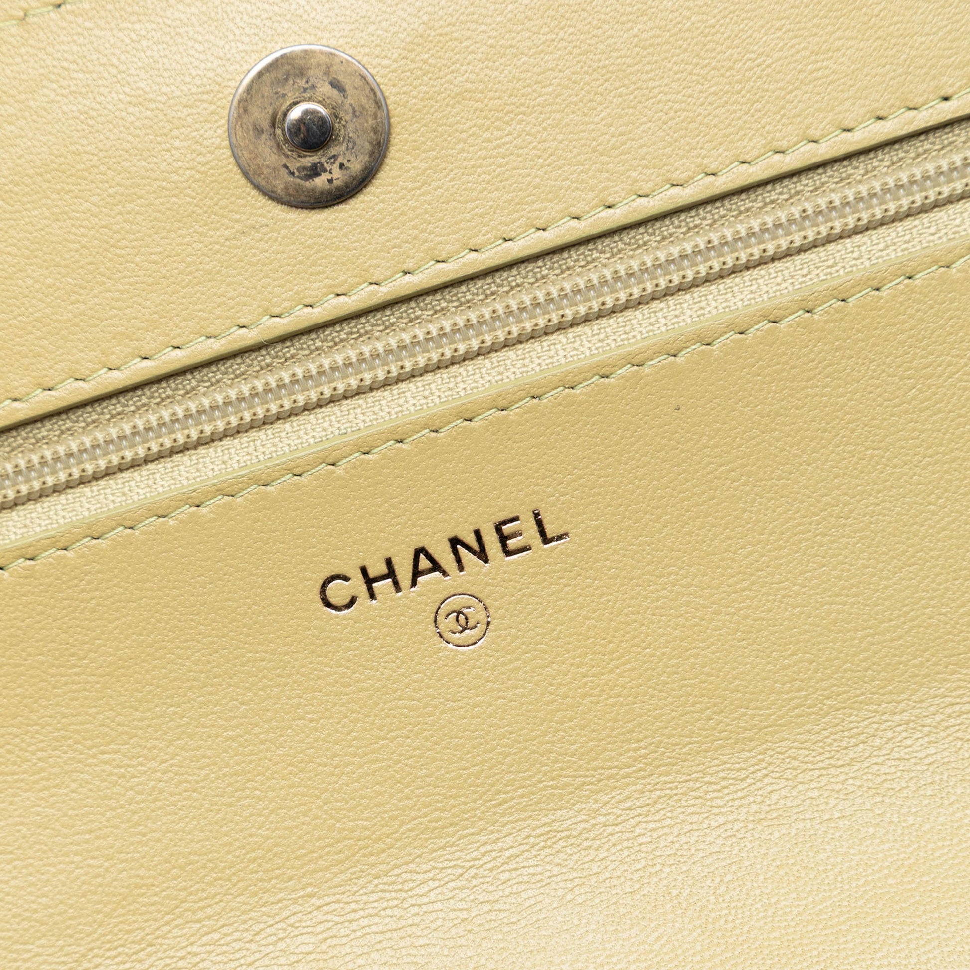 Chanel Quilted Lambskin 19 Wallet on Chain