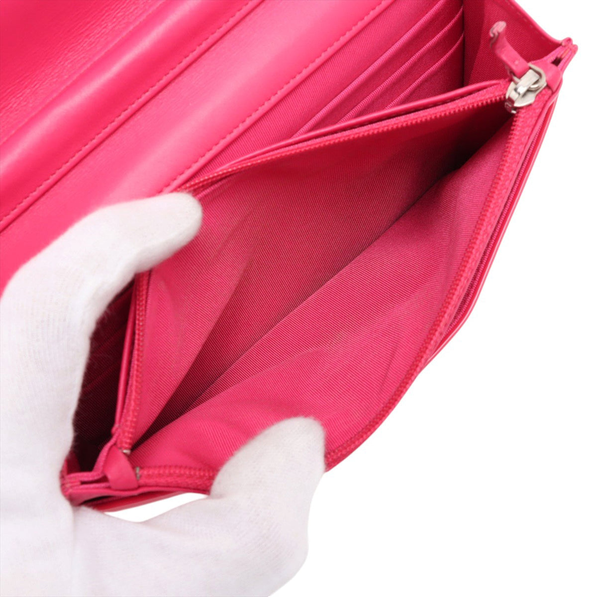 Chanel CC Patent Wallet On Chain — Pink