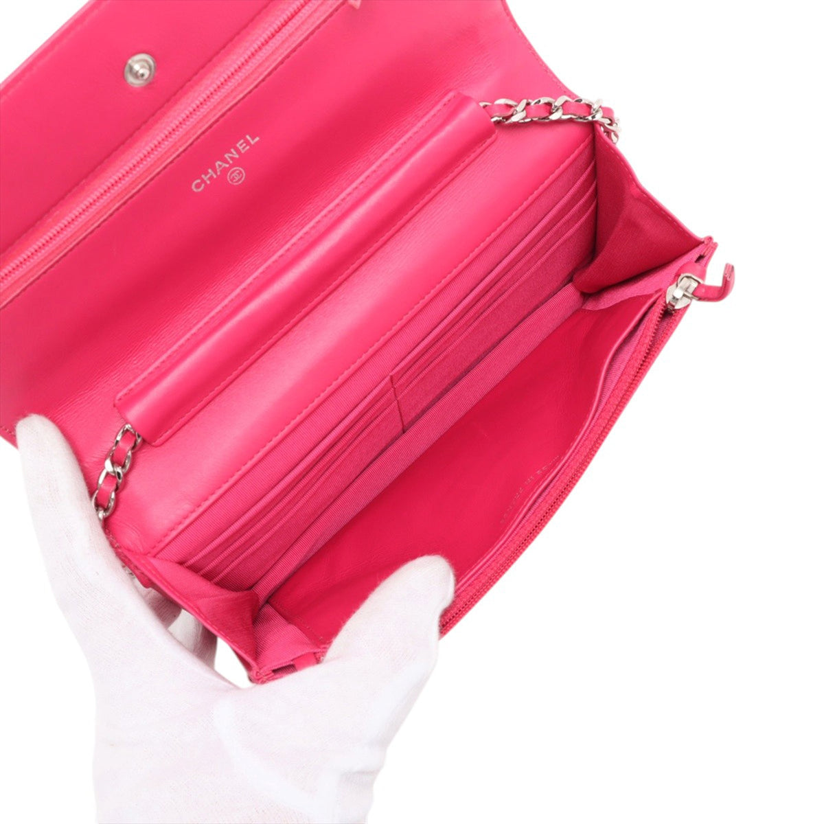 Chanel CC Patent Wallet On Chain — Pink