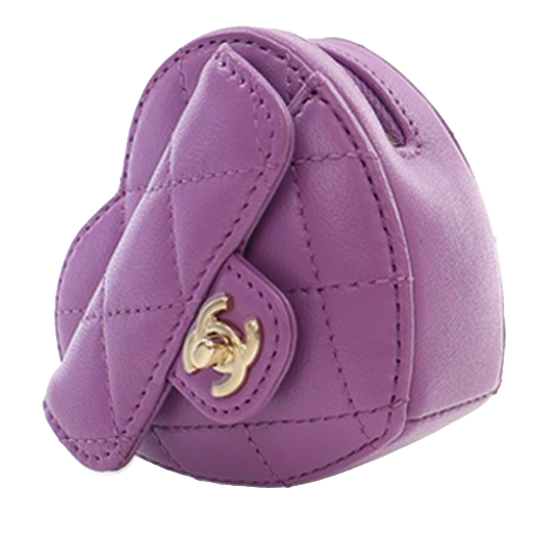 Chanel Lambskin CC in Love Heart Necklace Bag