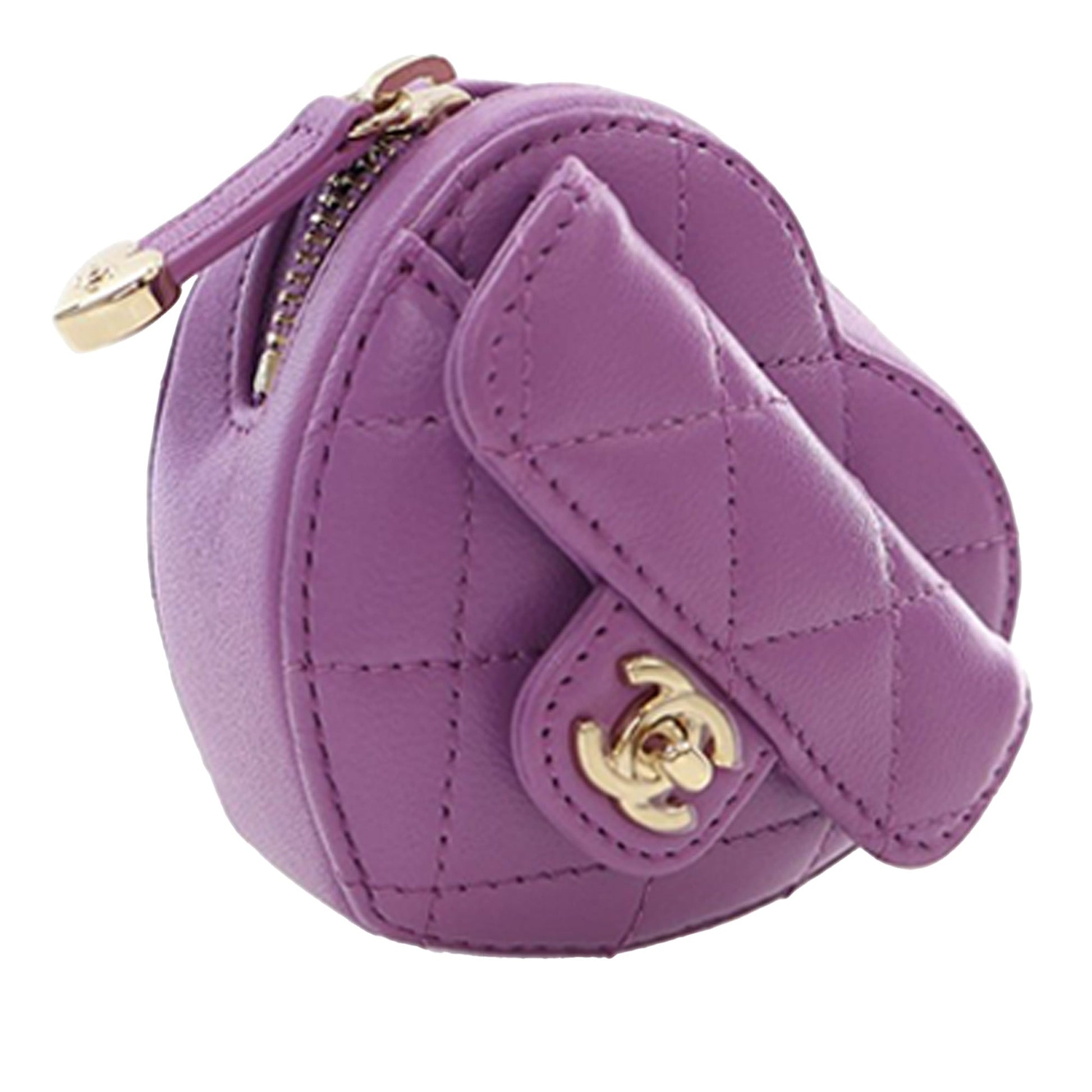 Chanel Lambskin CC in Love Heart Necklace Bag