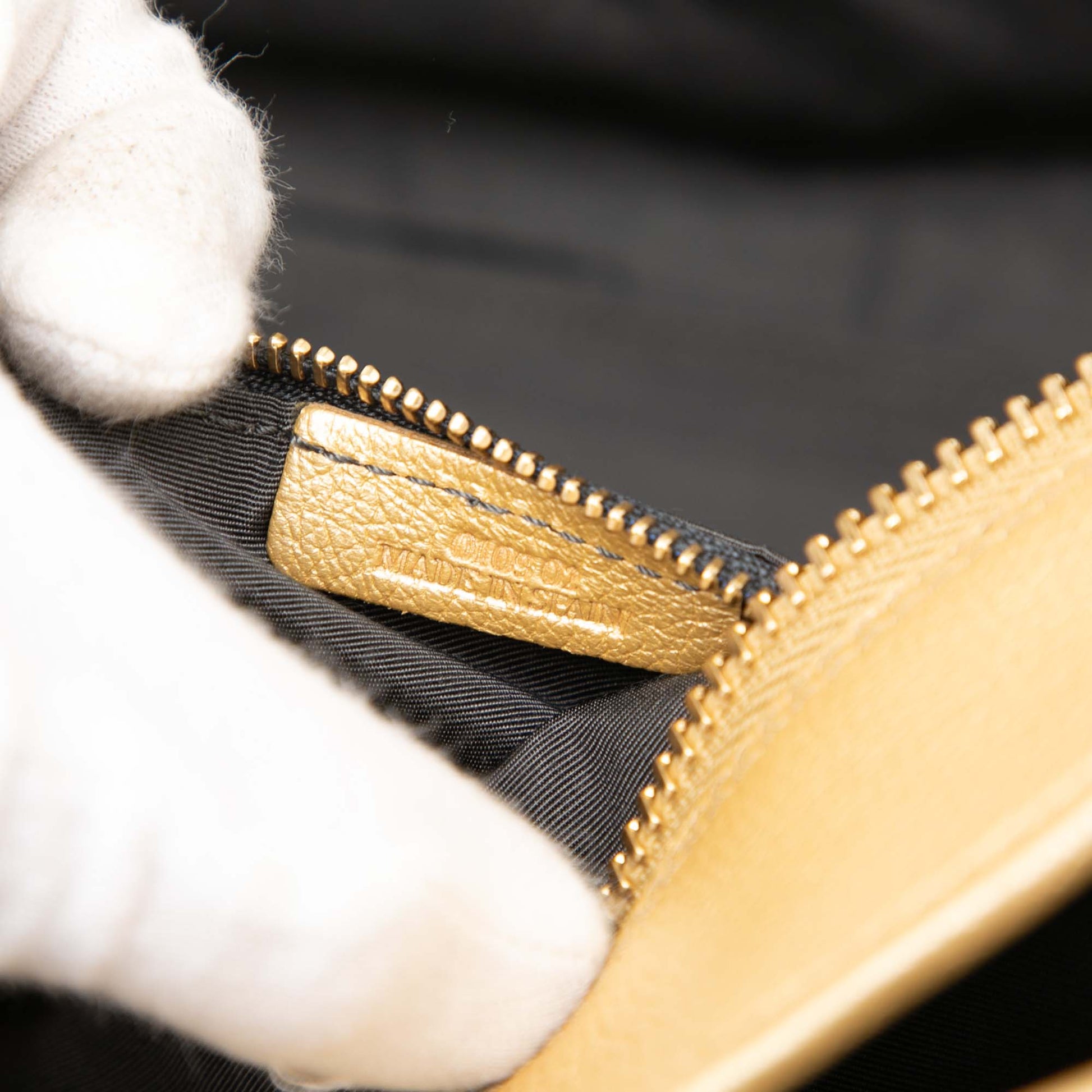 LOEWE Goatskin Amazona 32