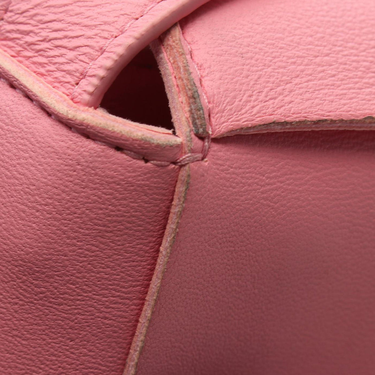 Bottega Veneta Candy Nappa Intrecciato Cassette Crossbody — Pink