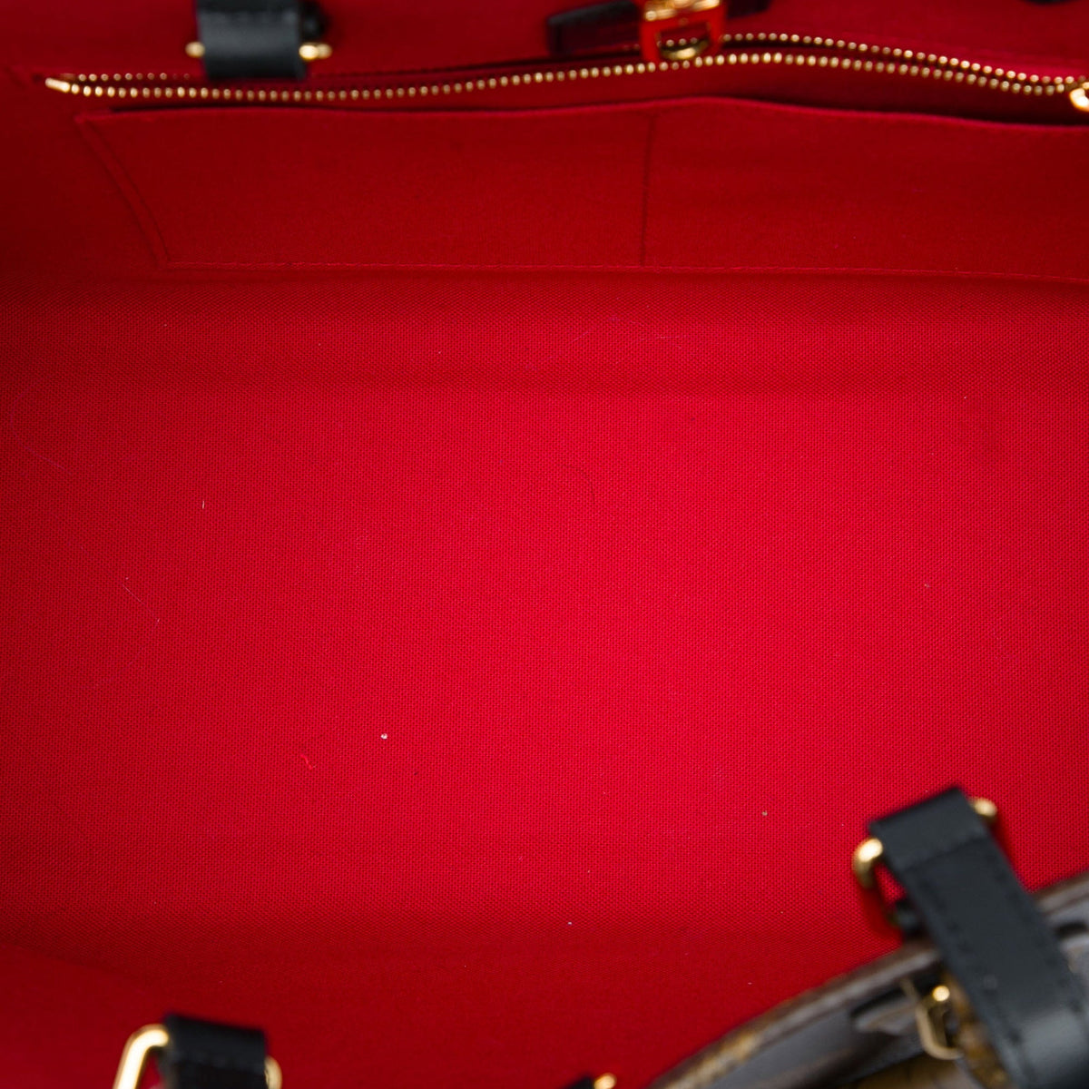 Louis Vuitton Monogram Reverse Giant OnTheGo MM — Brown