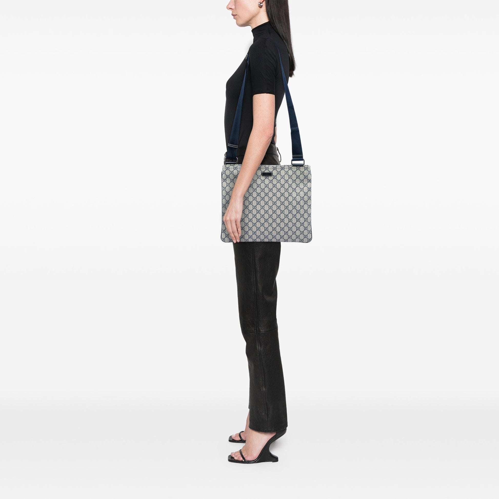 Gucci GG Supreme Crossbody