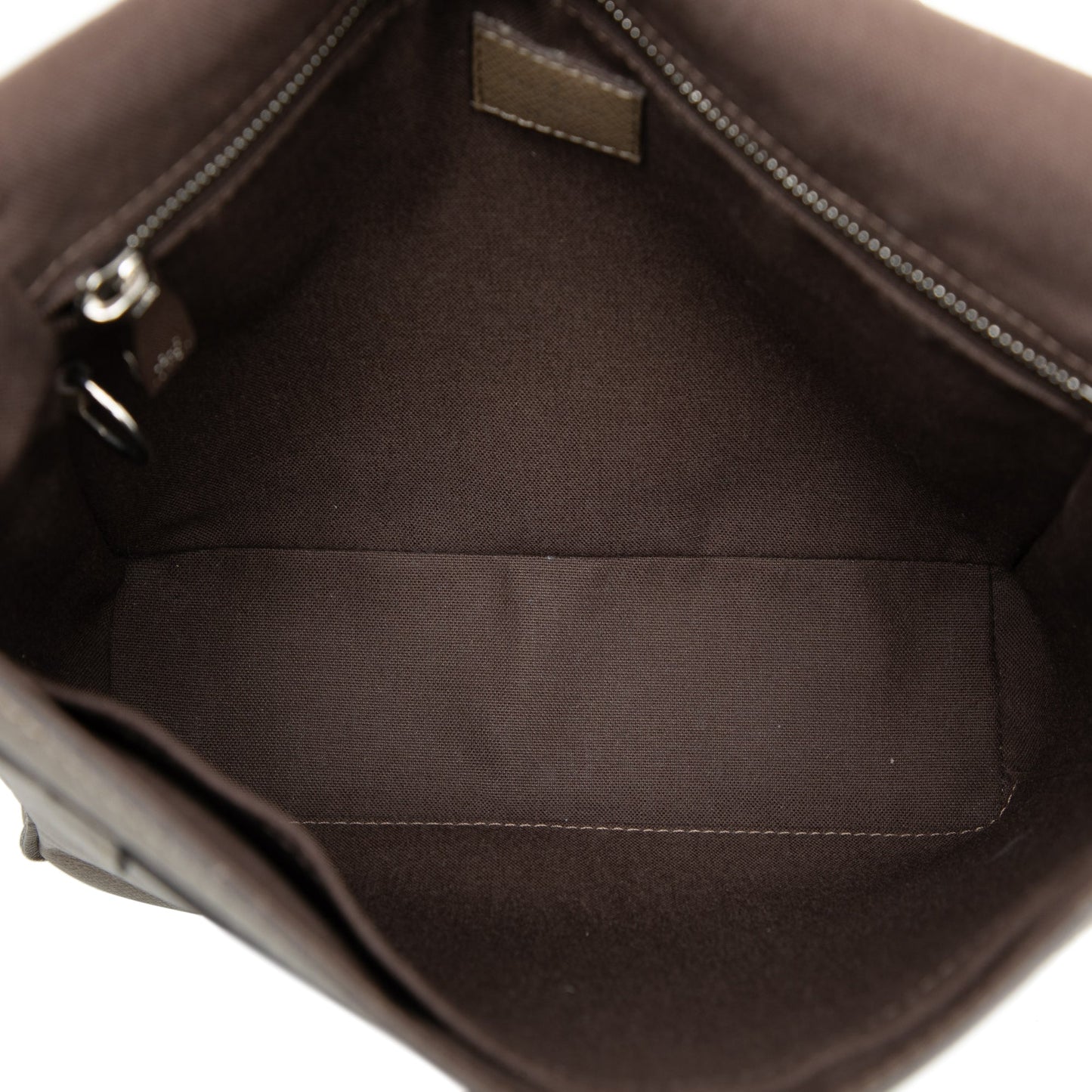 Louis Vuitton Taiga Roman PM
