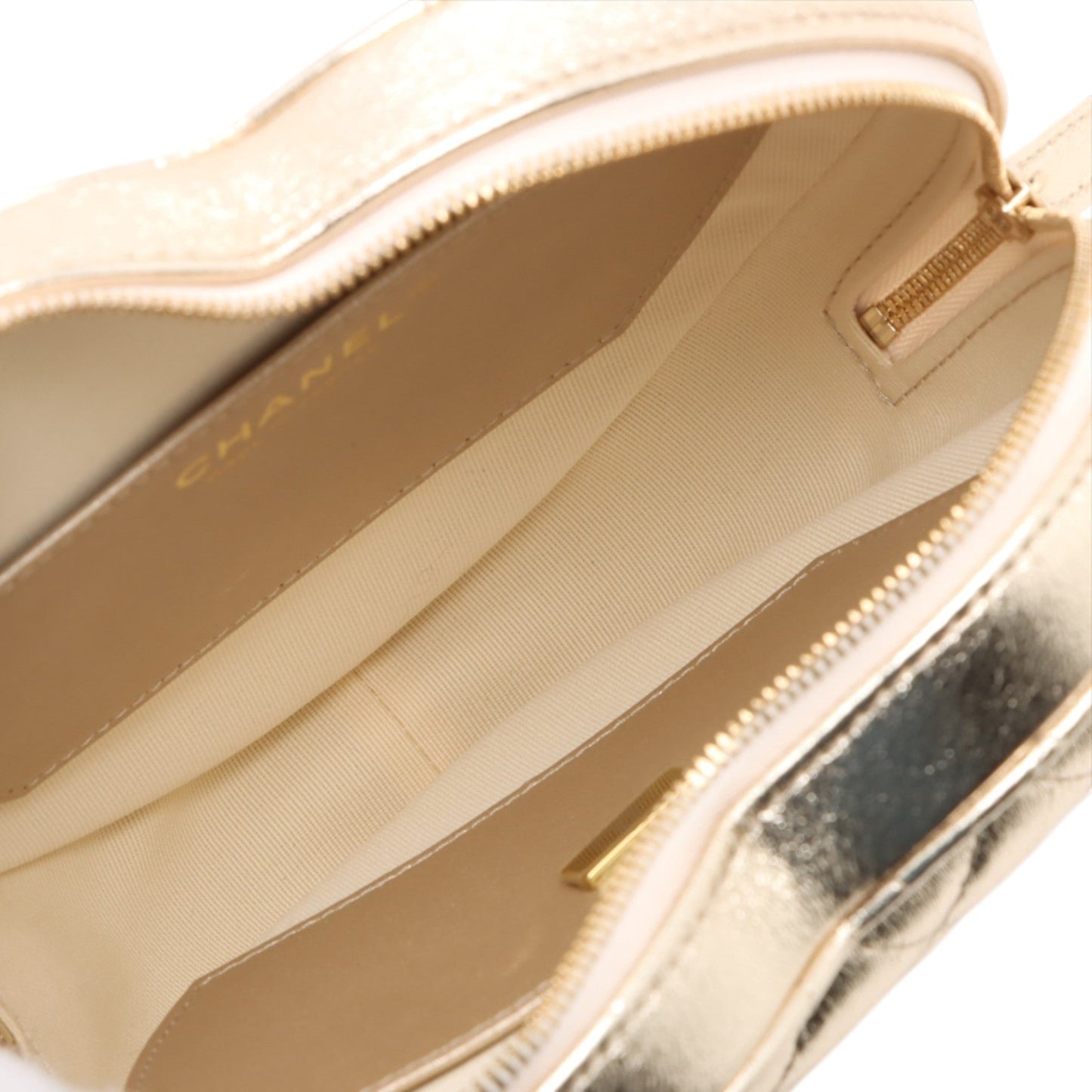 Chanel Metallic Quilted Lambskin CC in Love Heart Crossbody