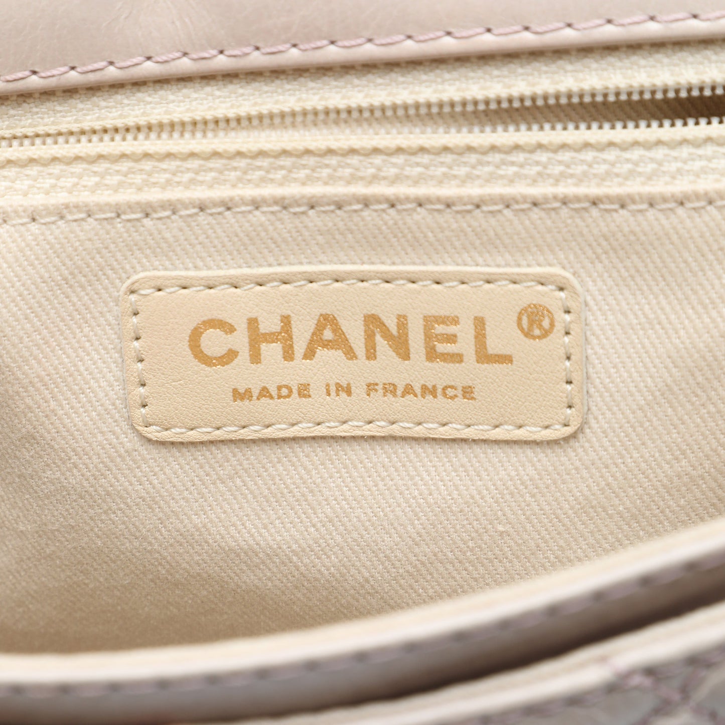 Chanel Medium Quilted Aged Calfskin Bubble CC Flap