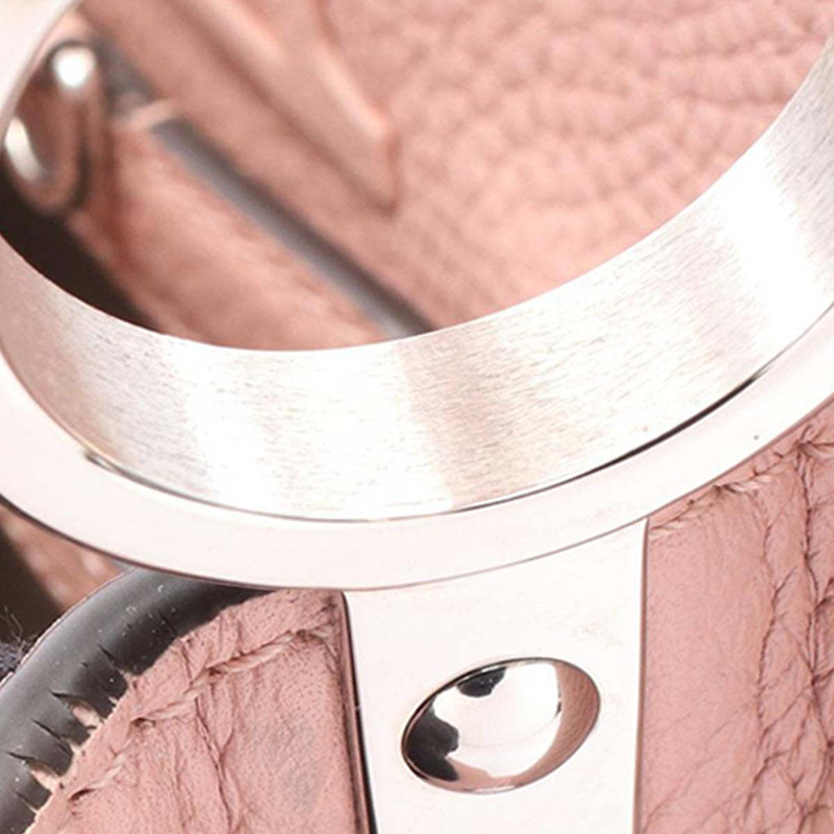 Louis Vuitton Taurillon Capucines MM