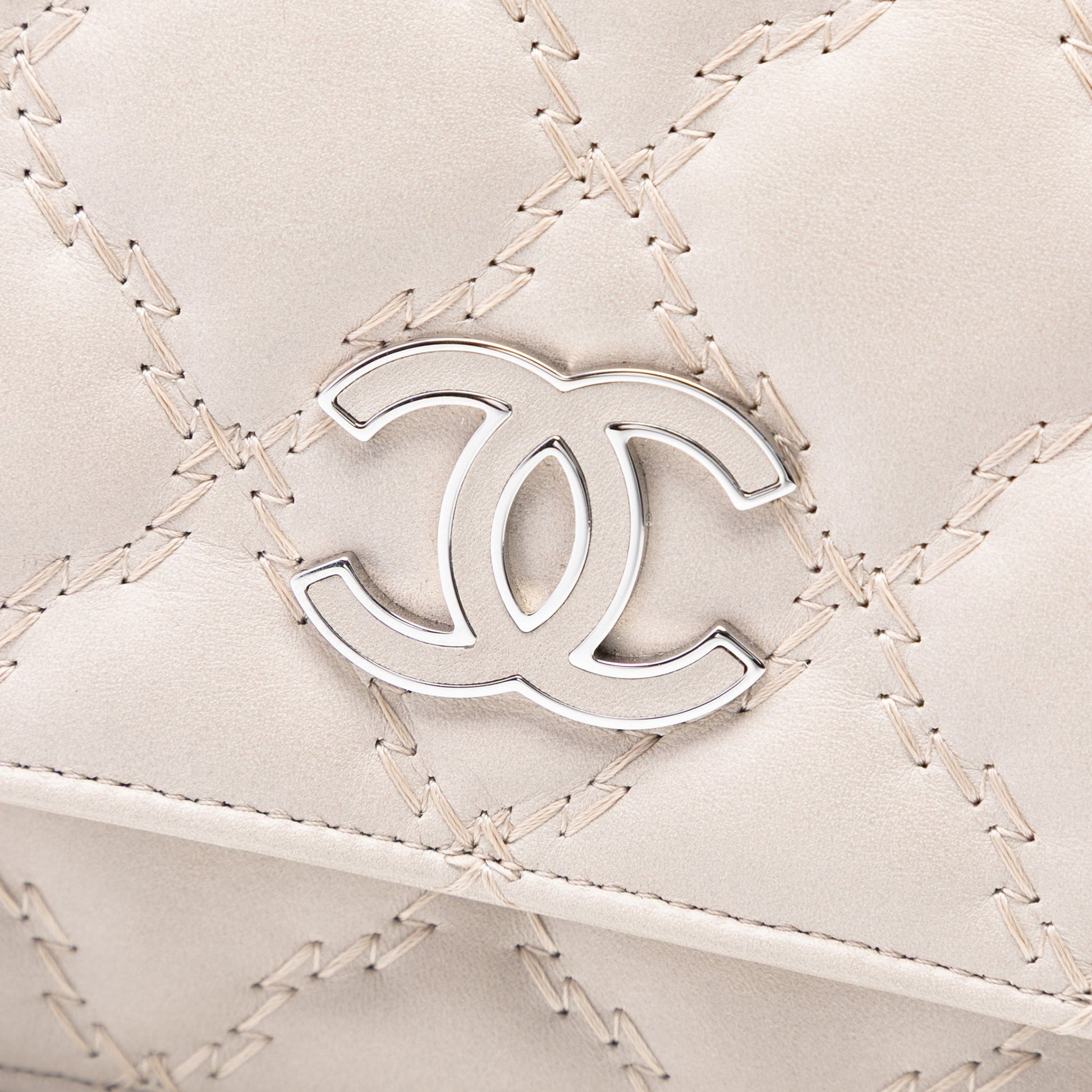 Chanel CC Quilted Calfskin Double Stitch Hamptons Wallet on Chain