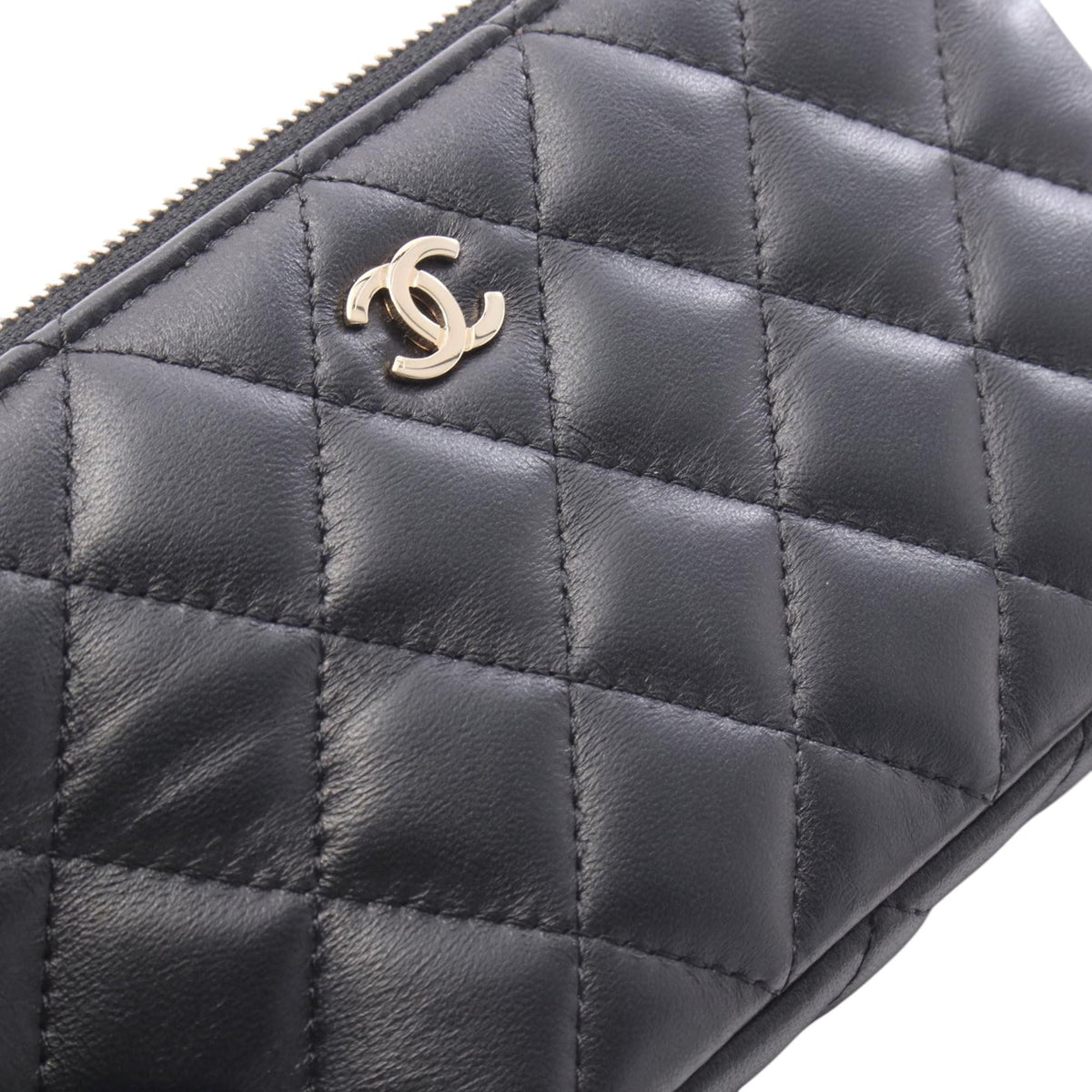 Chanel CC Quilted Lambskin Double Zip Clutch With Chain