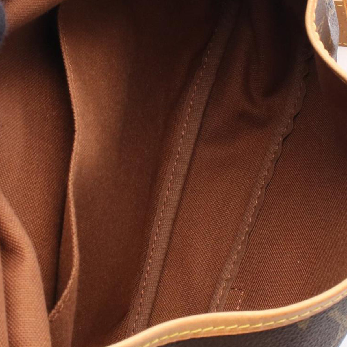Louis Vuitton Monogram Saumur 30