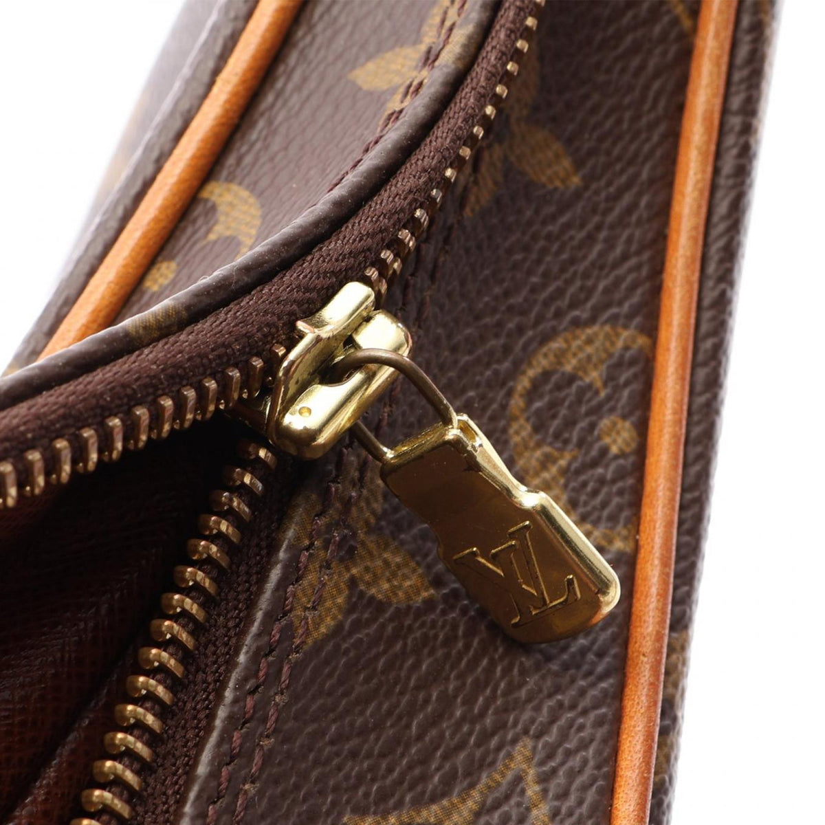 Louis Vuitton Monogram Boulogne 30 — Brown