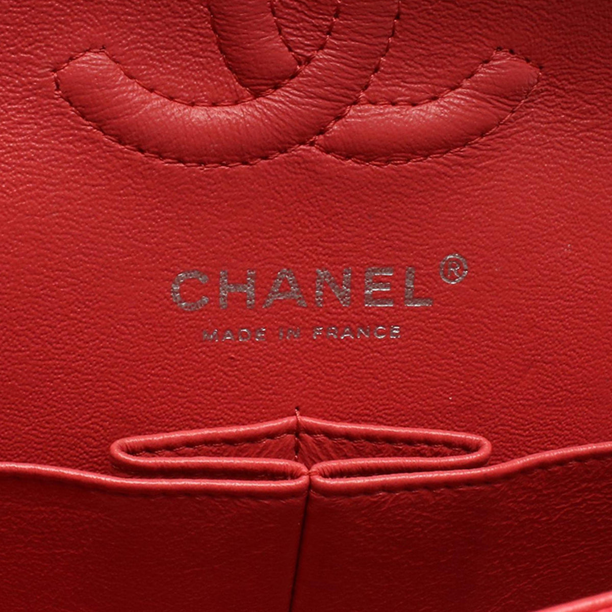 Chanel Medium Classic Chevron Caviar Double Flap — Red