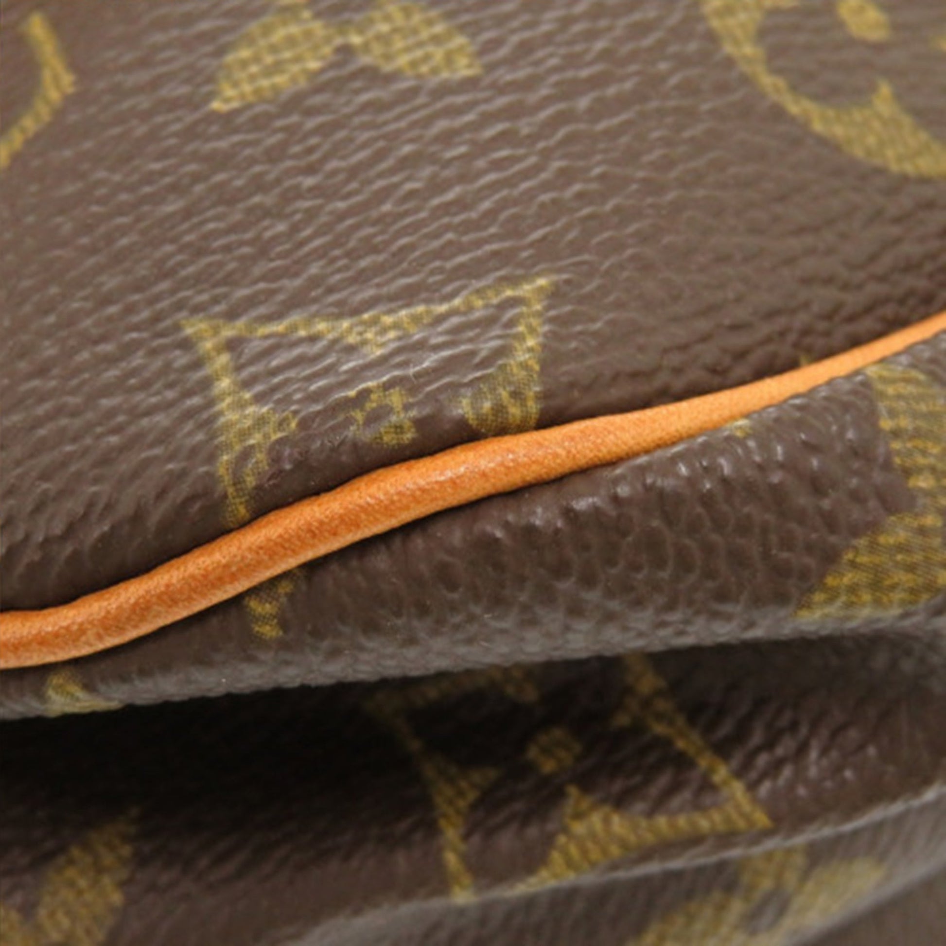Louis Vuitton Monogram Saumur 30