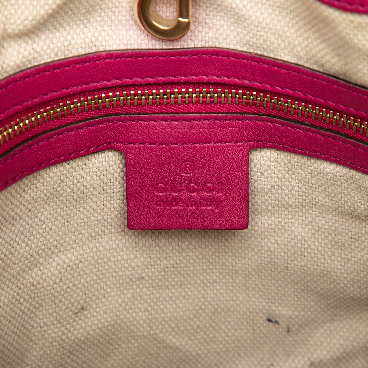 Gucci Medium Leather Soho Chain Tote
