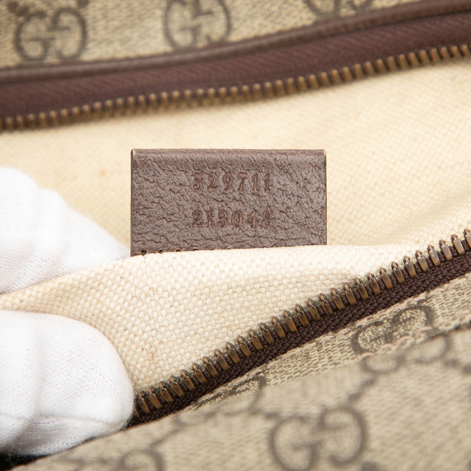 Gucci GG Supreme Courrier Belt Bag