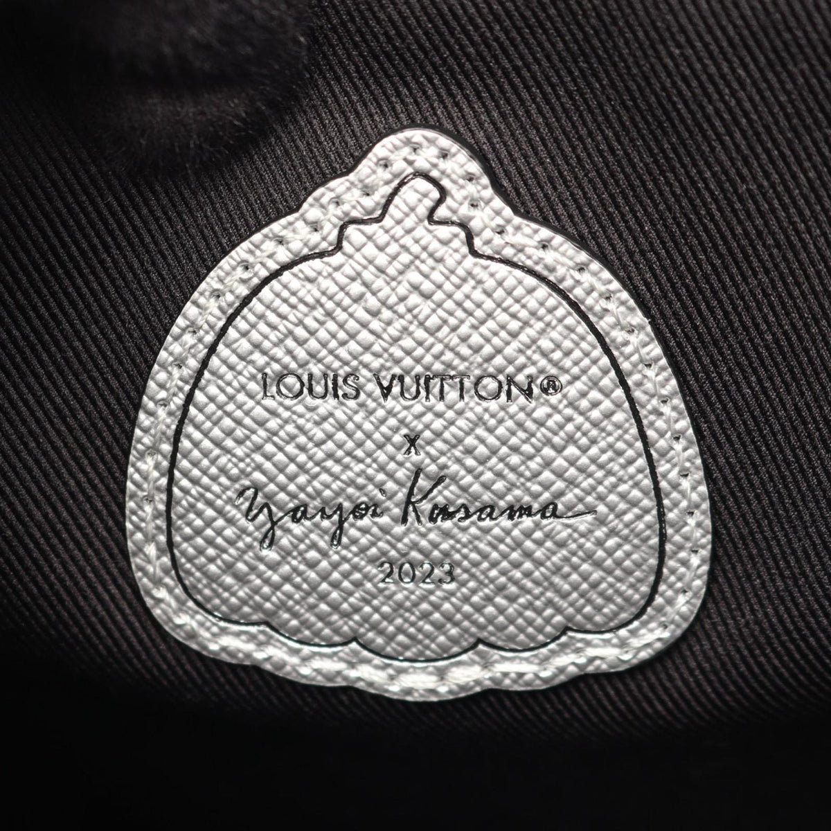 Louis Vuitton x Yayoi Kusama Mongram Eclipse Sac Plat
