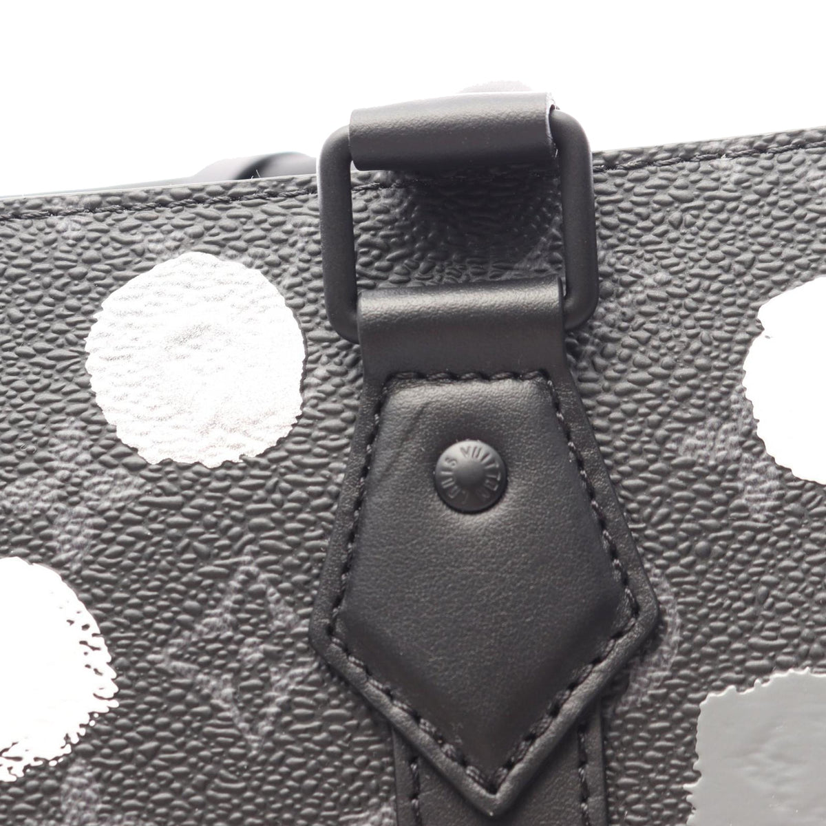 Louis Vuitton x Yayoi Kusama Mongram Eclipse Sac Plat