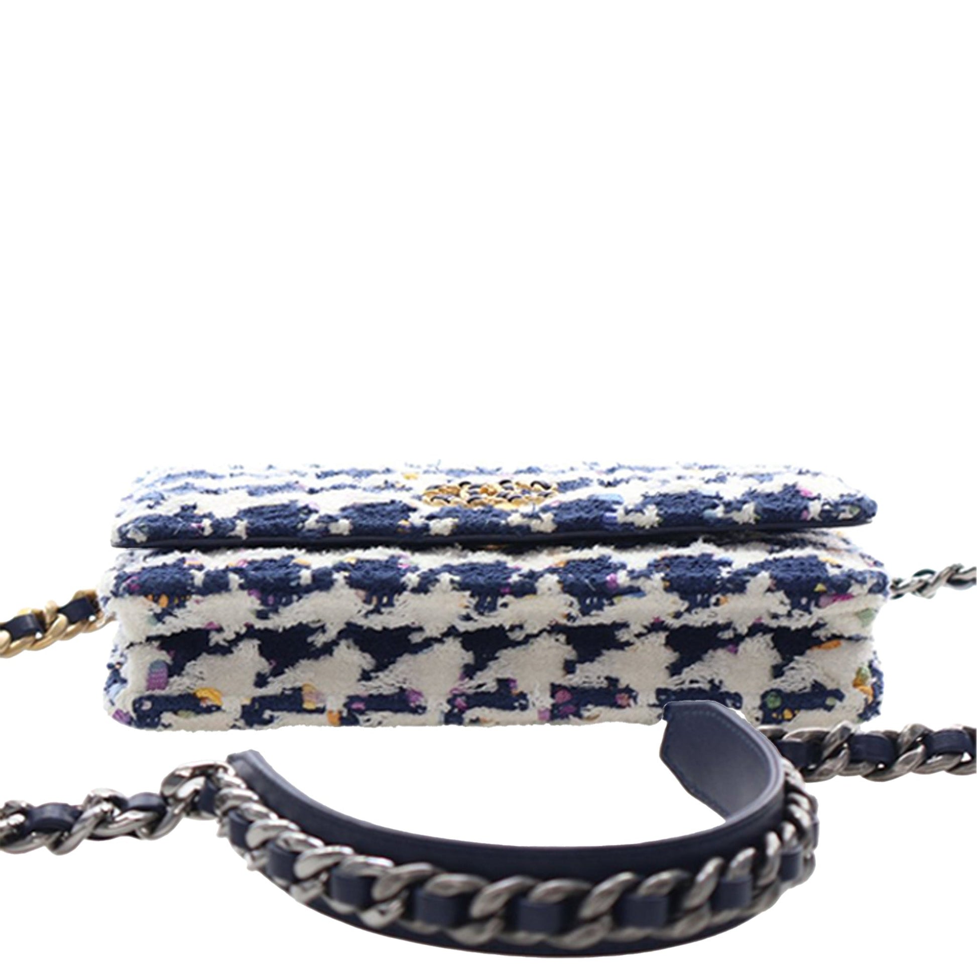 Chanel Tweed 19 Wallet On Chain