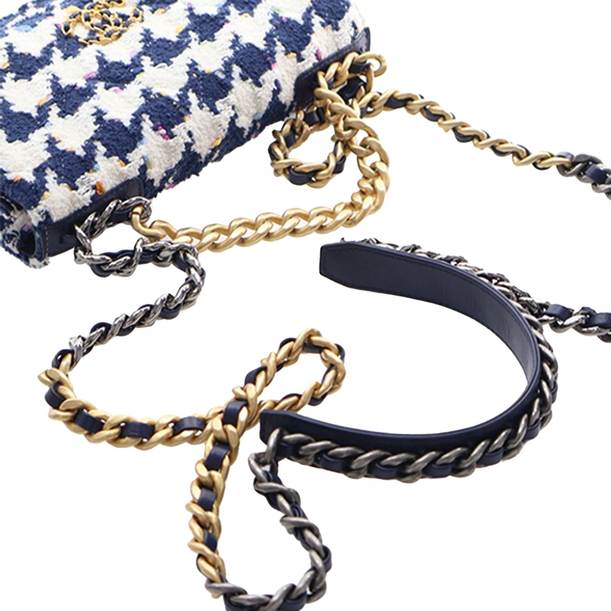 Chanel Tweed 19 Wallet On Chain