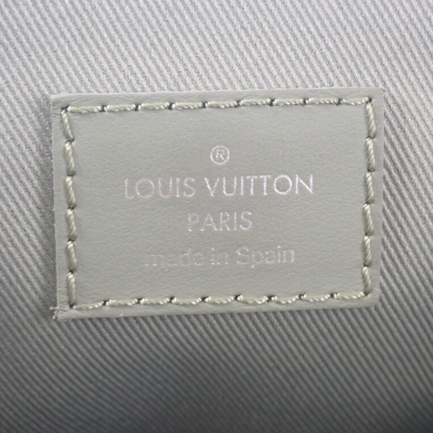 Louis Vuitton Monogram Gradient District PM