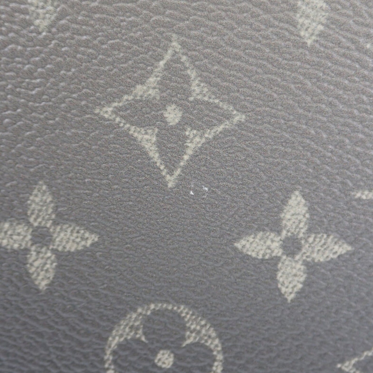 Louis Vuitton Monogram Gradient District PM