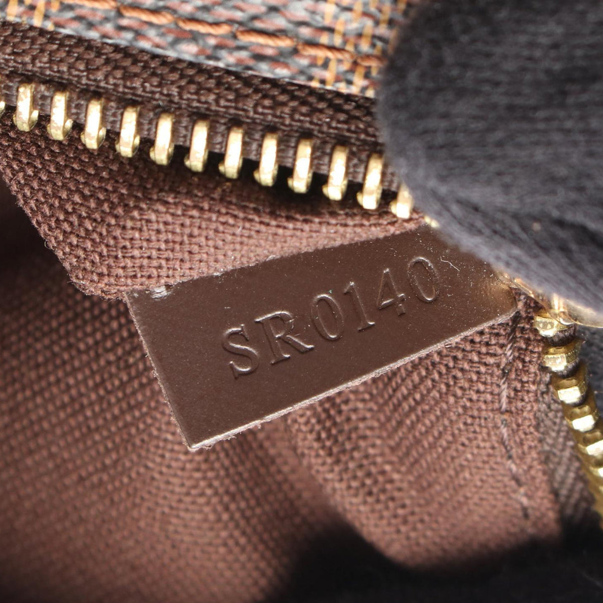 Louis Vuitton Damier Ebene Brooklyn MM