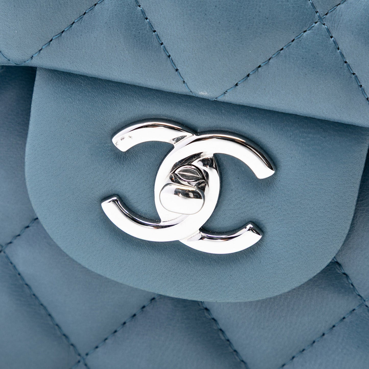 Chanel Jumbo Classic Lambskin Double Flap