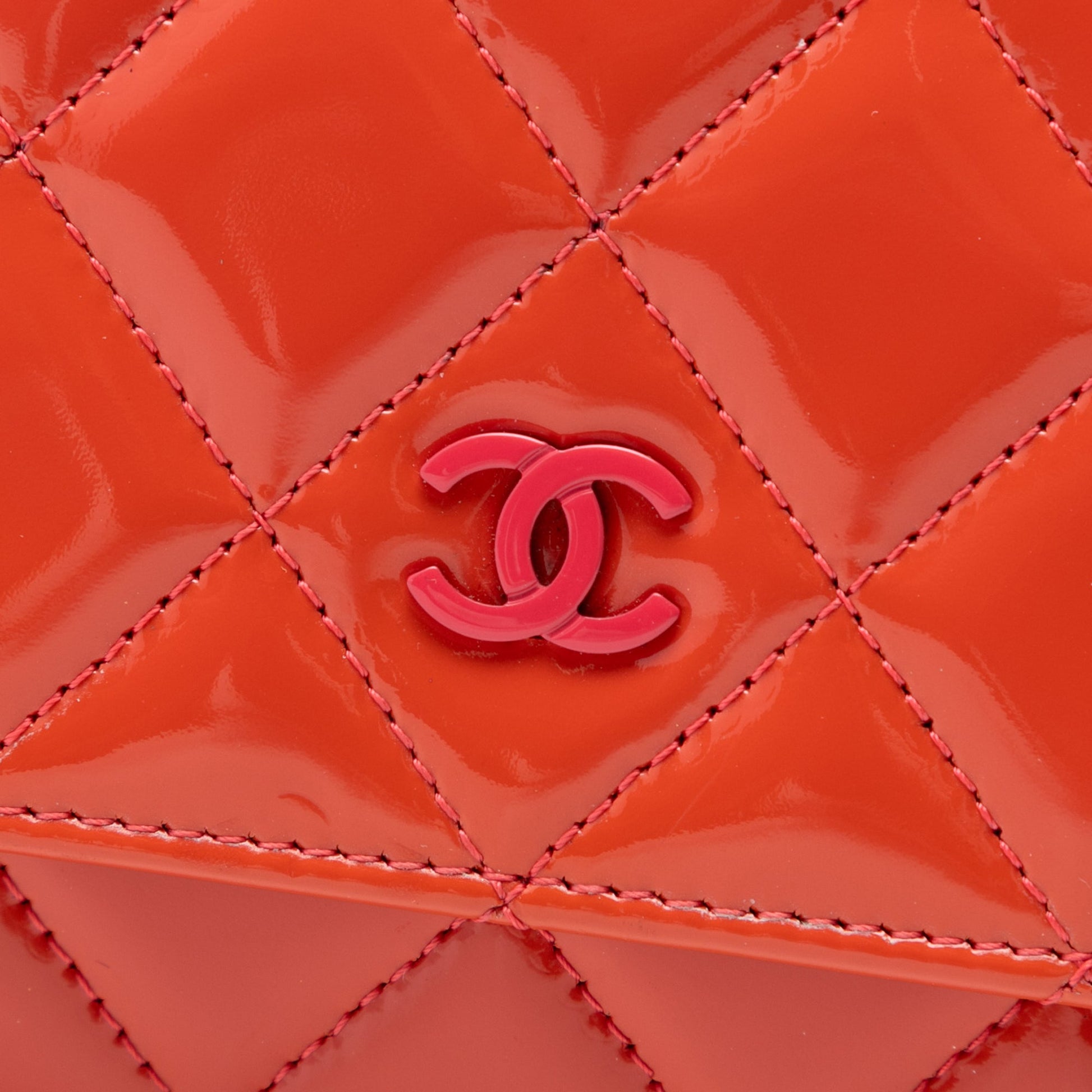 CC Quilted Patent Incognito Wallet On Chain