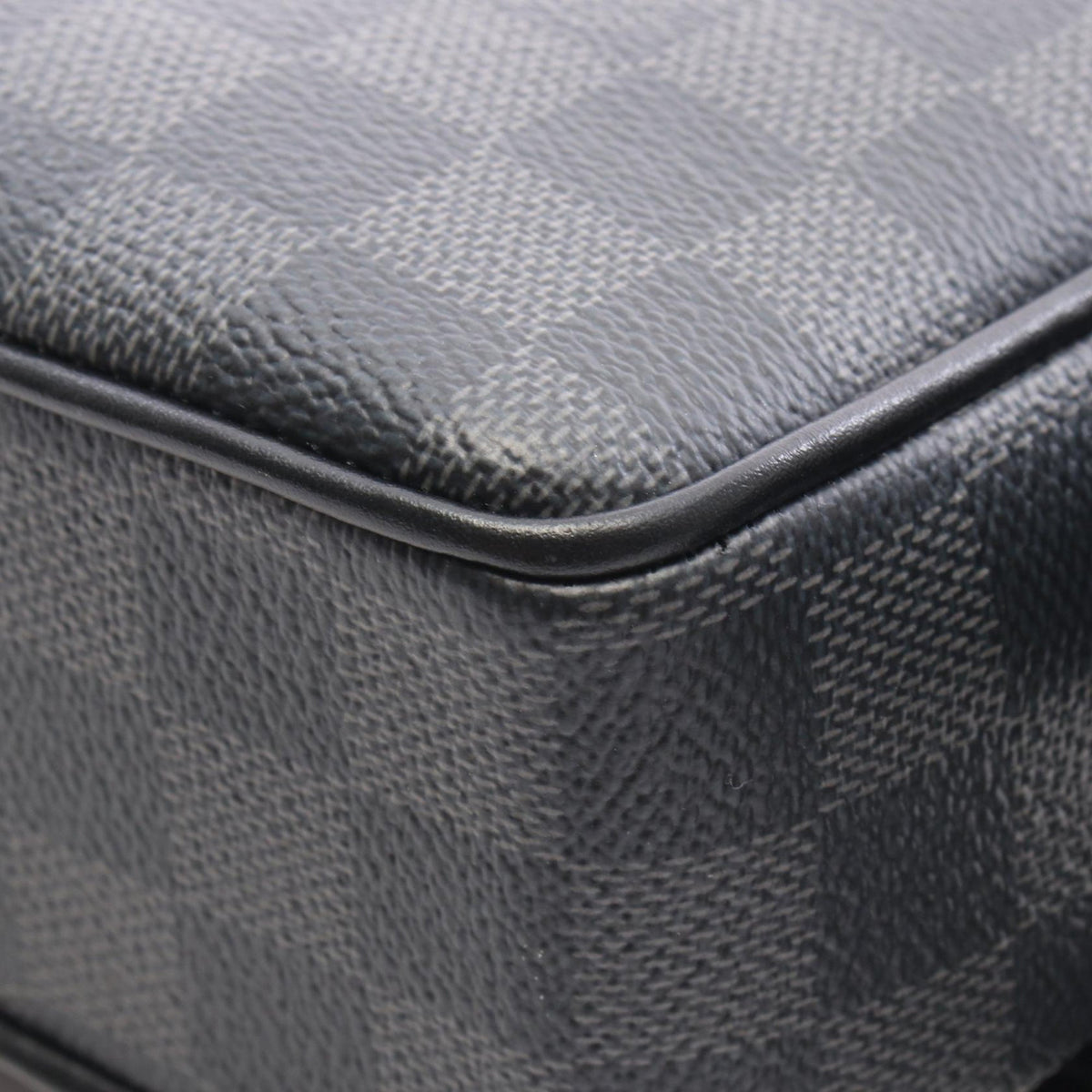 Louis Vuitton Damier Graphite District PM