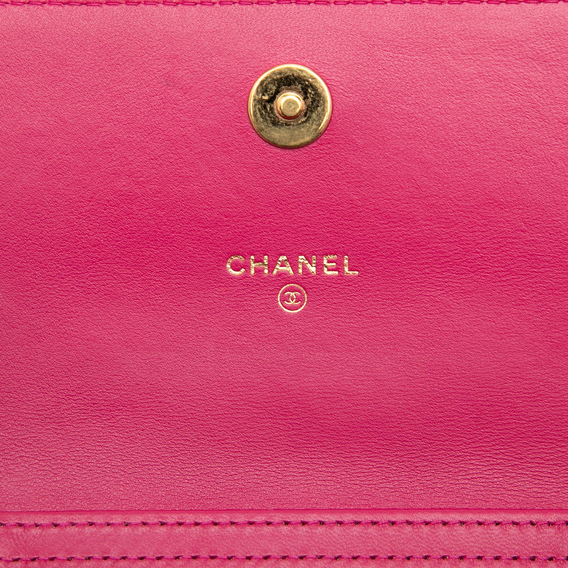 Chanel Mini CC Quilted Lambskin Pearl Samba Wallet On Chain