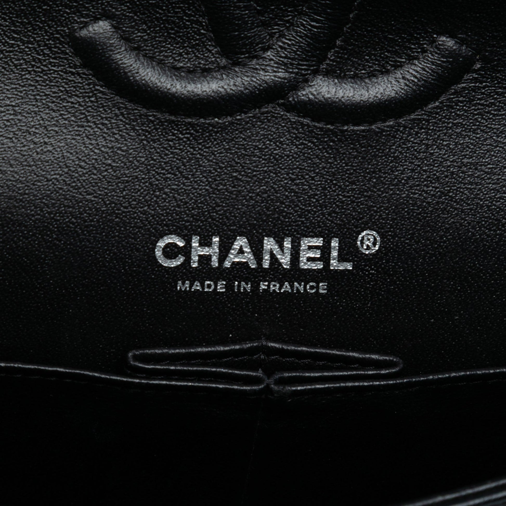 Medium Classic Chevron Patent Double Flap