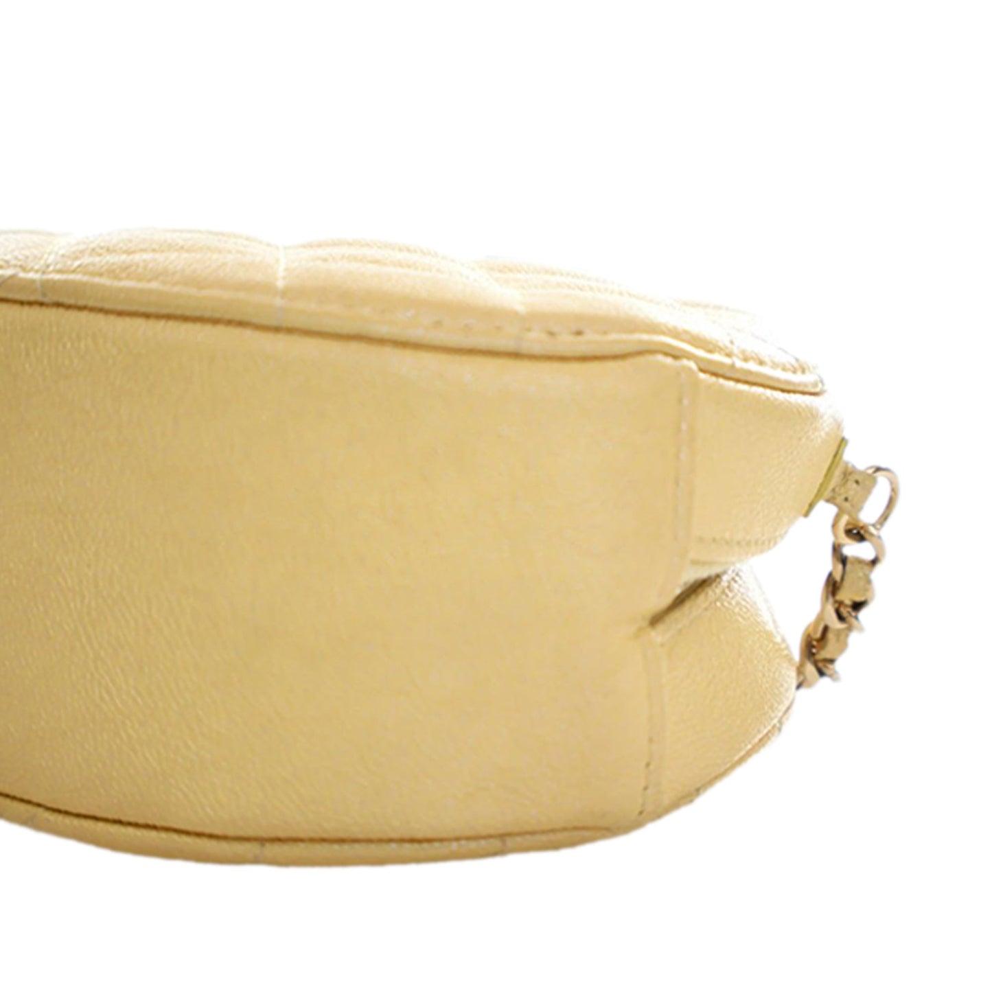 Chanel CC Quilted Caviar Round Clutch With Chain